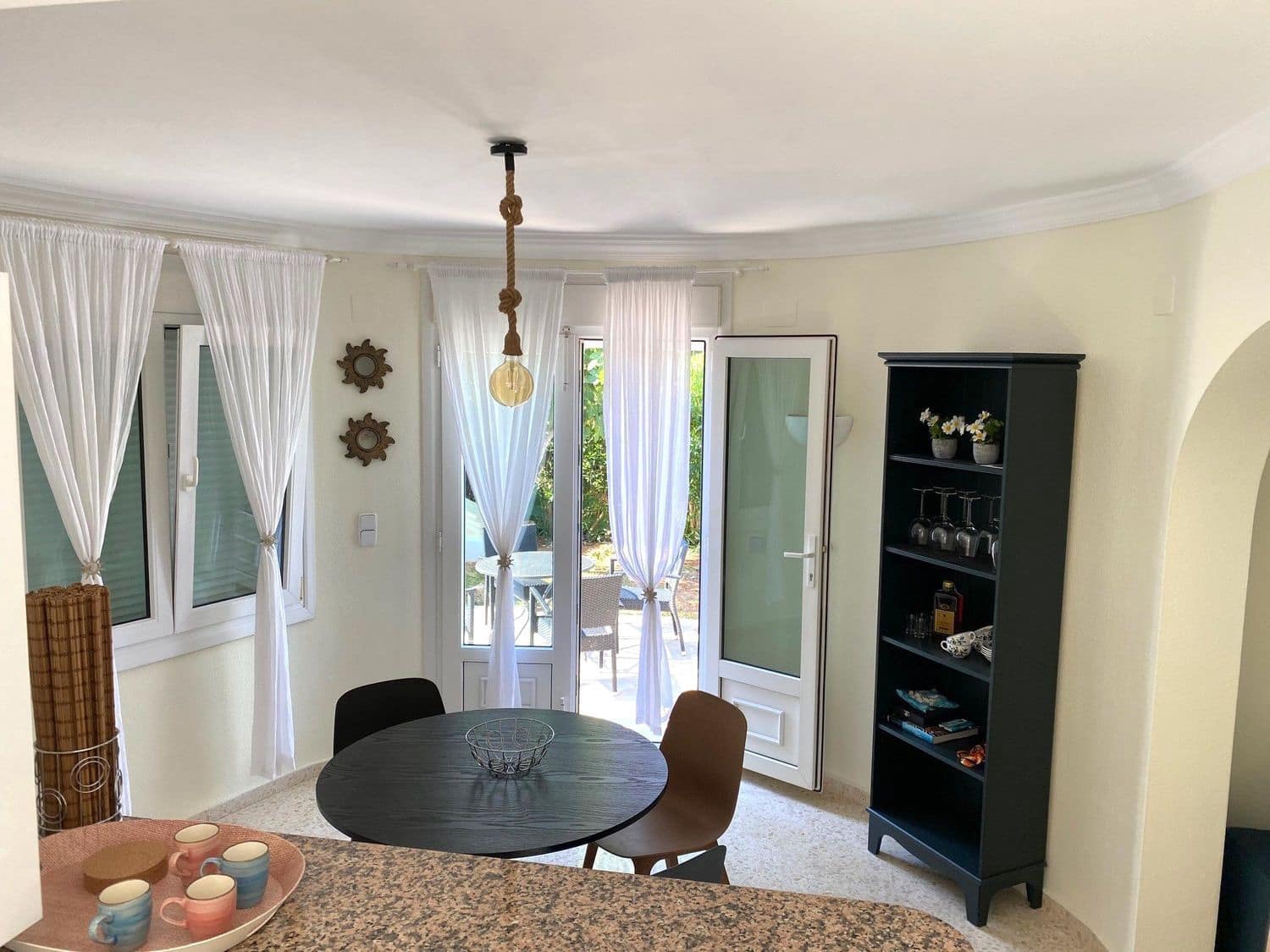 Casa de 2 habitaciones en Dénia en alquiler con piscina garaje - 1.750 € (Ref: 8299776)