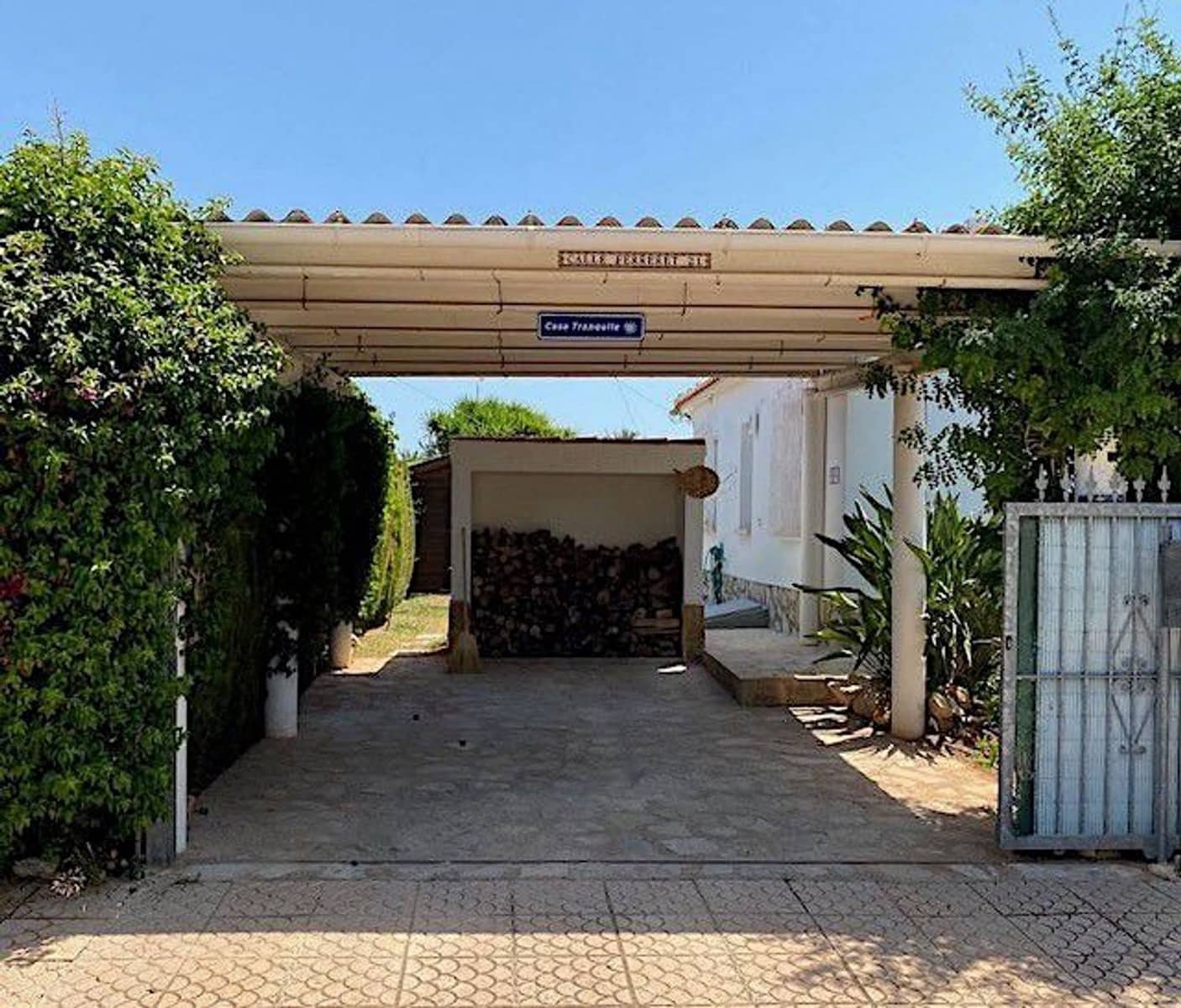 Casa de 2 habitaciones en Dénia en alquiler con piscina garaje - 1.750 € (Ref: 8299776)