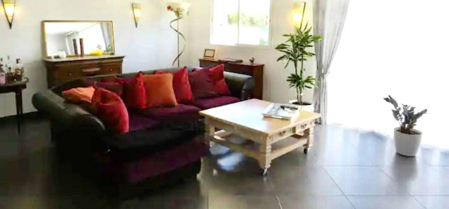 4 soverom Villa til salgs i Oliva med svømmebasseng garasje - € 580 000 (Ref: 8339293)