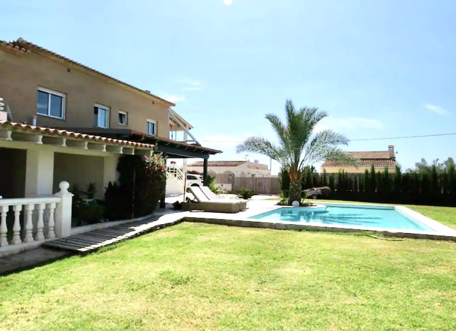 4 soverom Villa til salgs i Oliva med svømmebasseng garasje - € 580 000 (Ref: 8339293)