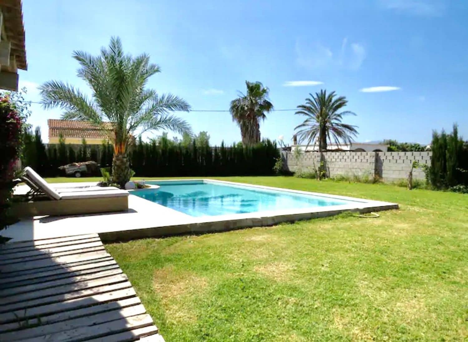 4 soverom Villa til salgs i Oliva med svømmebasseng garasje - € 580 000 (Ref: 8339293)