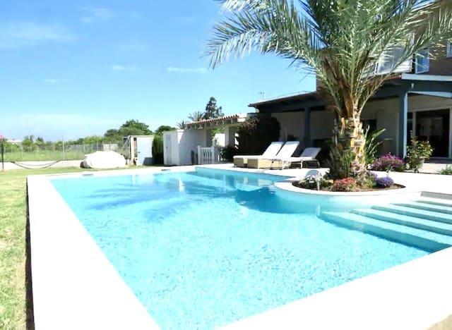 4 sypialnia Willa na sprzedaż w Oliva Pueblo, Oliva z basenem garażem - 580 000 € (Ref: 8339293)