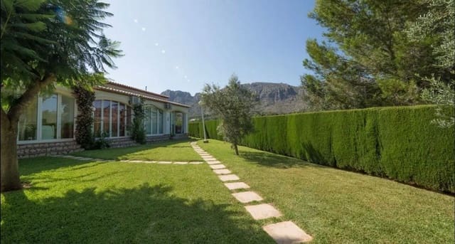 1 bedroom Townhouse for rent in Beniarbeig with pool garage - € 1,100 (Ref: 8573718)