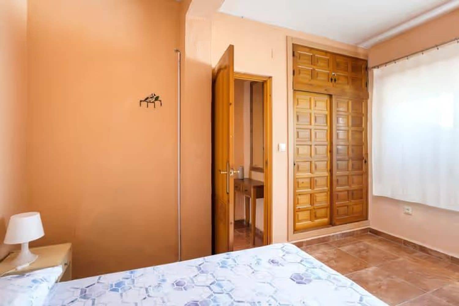 4 soveværelse Lejlighed til leje i Alicante by med garage - € 1.300 (Ref: 8624430)