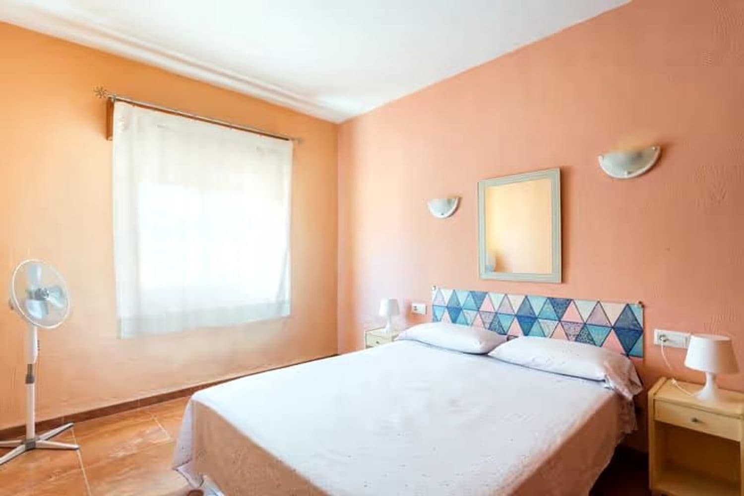 4 soveværelse Lejlighed til leje i Alicante by med garage - € 1.300 (Ref: 8624430)