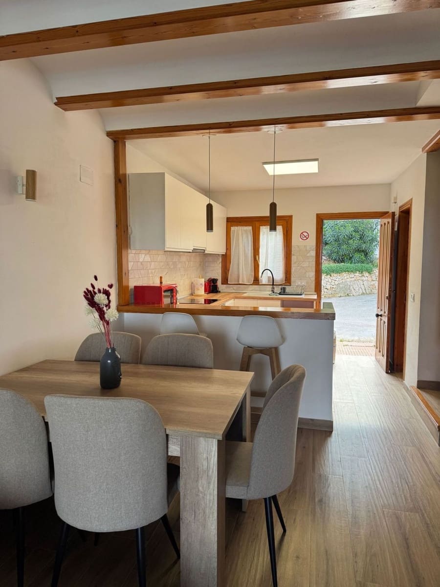 2 soveværelse Byhus til leje i Denia med swimmingpool garage - € 1.300 (Ref: 8684432)