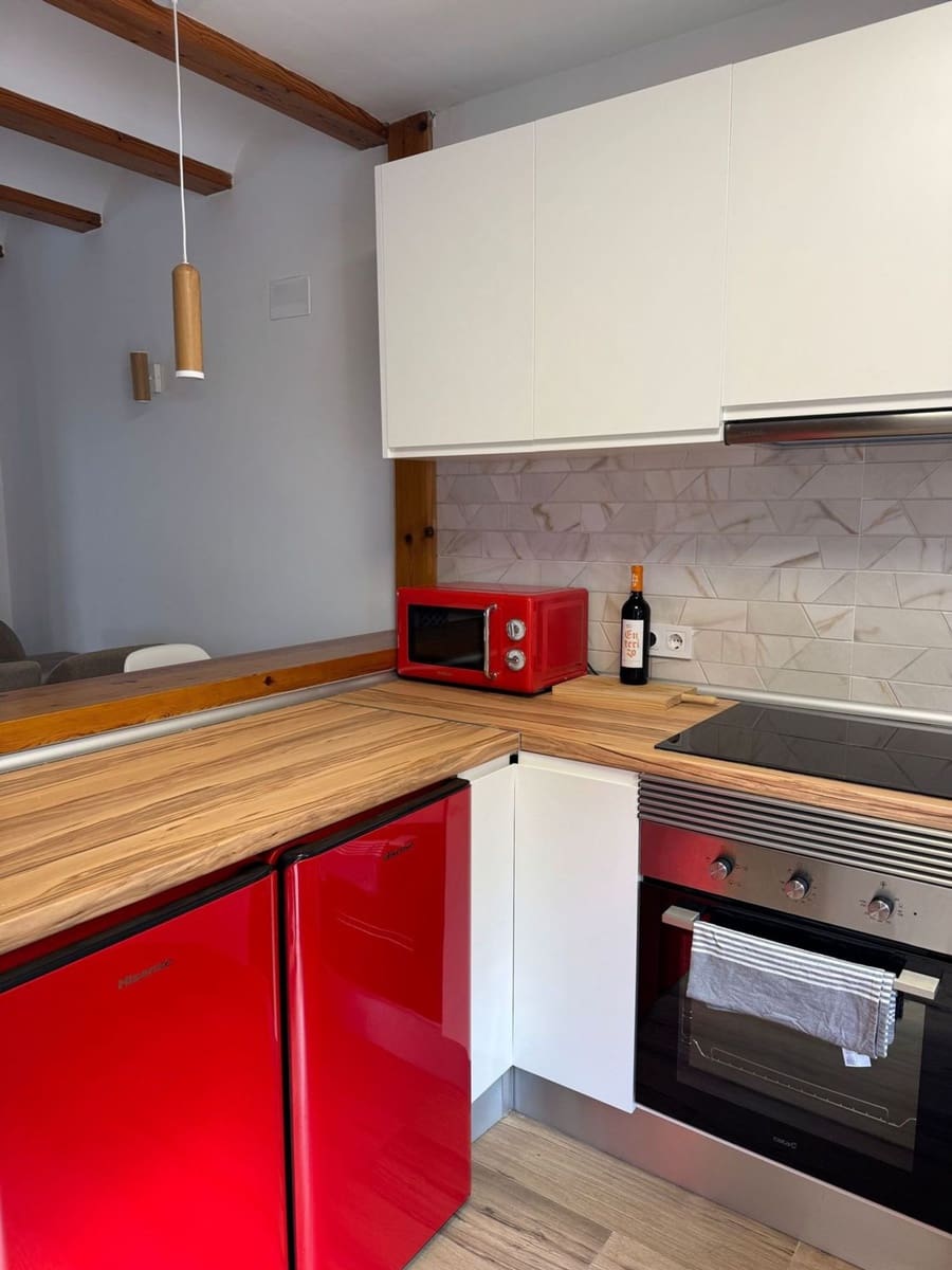 2 soveværelse Byhus til leje i Denia med swimmingpool garage - € 1.300 (Ref: 8684432)