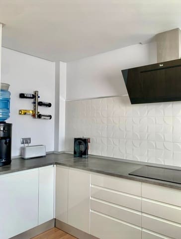 3 soveværelse Lejlighed til leje i Centro Urbano, Dénia med garage - € 1.400 (Ref: 8783177)