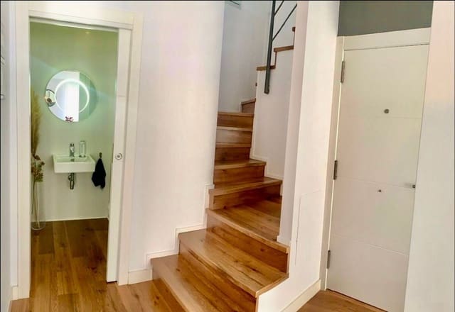 3 soveværelse Lejlighed til leje i Centro Urbano, Dénia med garage - € 1.400 (Ref: 8783177)