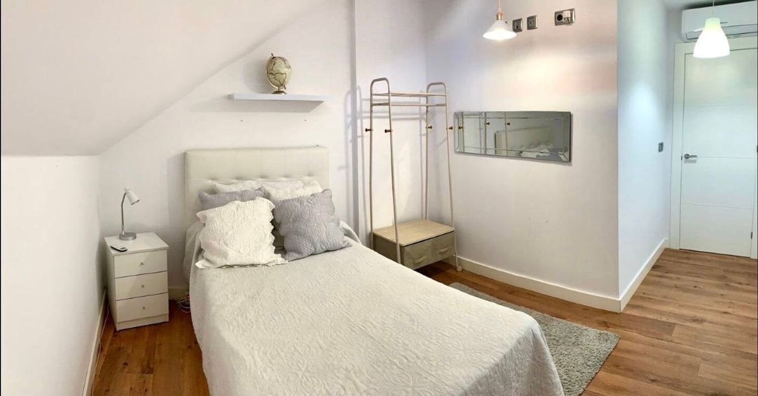 3 sypialnia Apartament do wynajęcia w Denia z garażem - 1 400 € (Ref: 8783177)