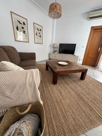 3 bedroom Townhouse for rent in Centro Urbano, Dénia with garage - € 1,450 (Ref: 8793253)