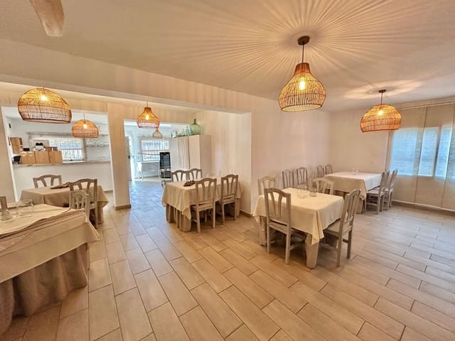 2 soverom Villa til salgs i Las Rotas / Les Rotes, Dénia med garasje - € 500 000 (Ref: 8817059)