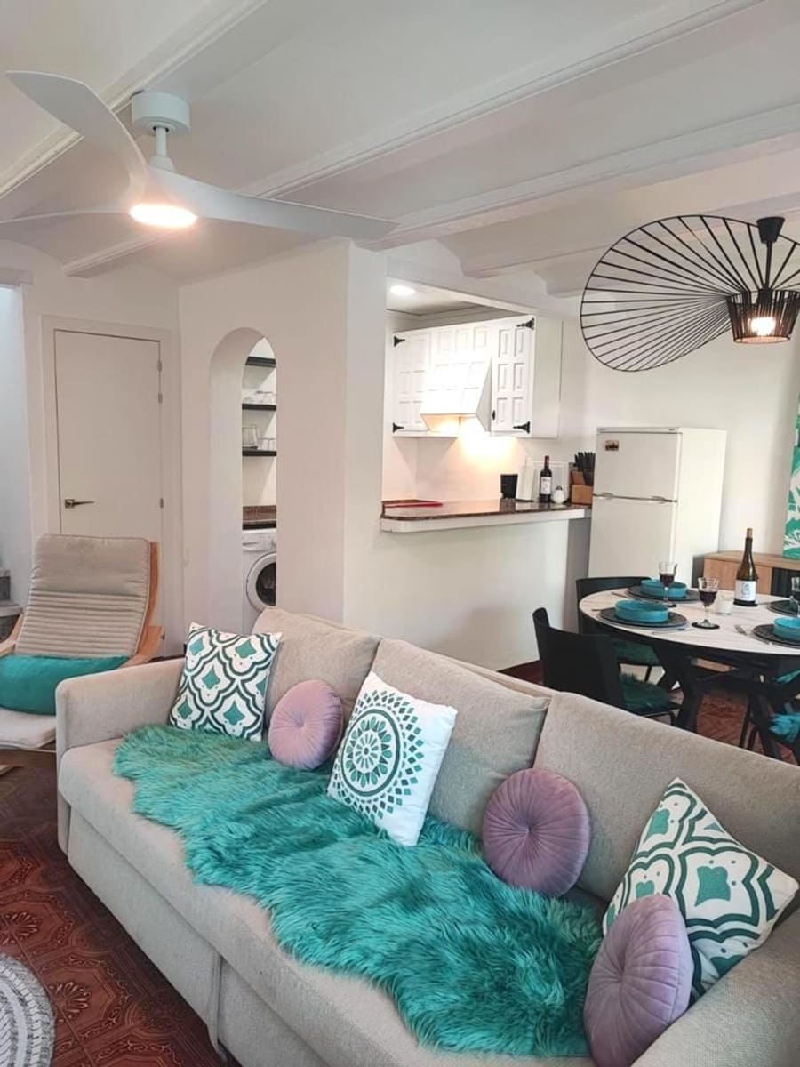 3 soveværelse Byhus til leje i Denia med swimmingpool garage - € 1.500 (Ref: 8824683)