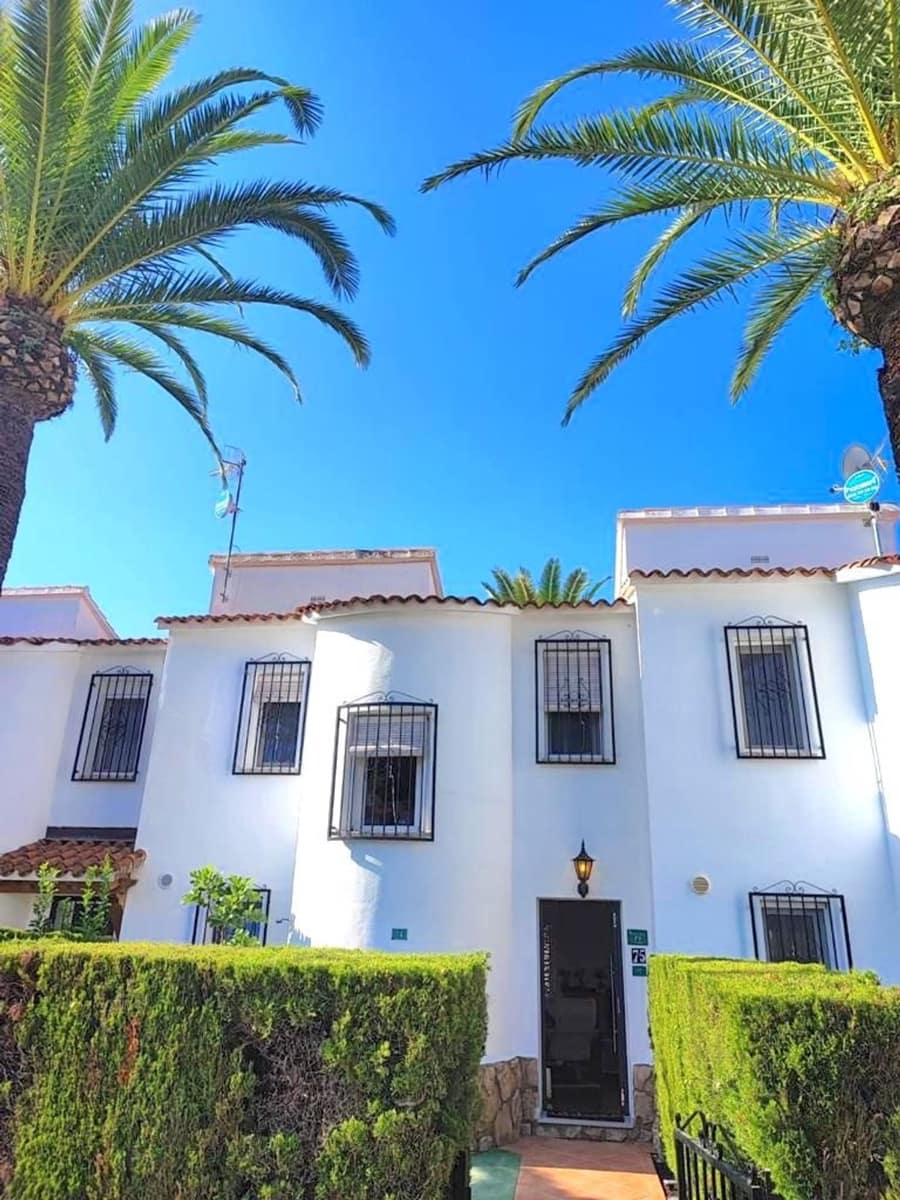 3 soveværelse Byhus til leje i Denia med swimmingpool garage - € 1.500 (Ref: 8824683)