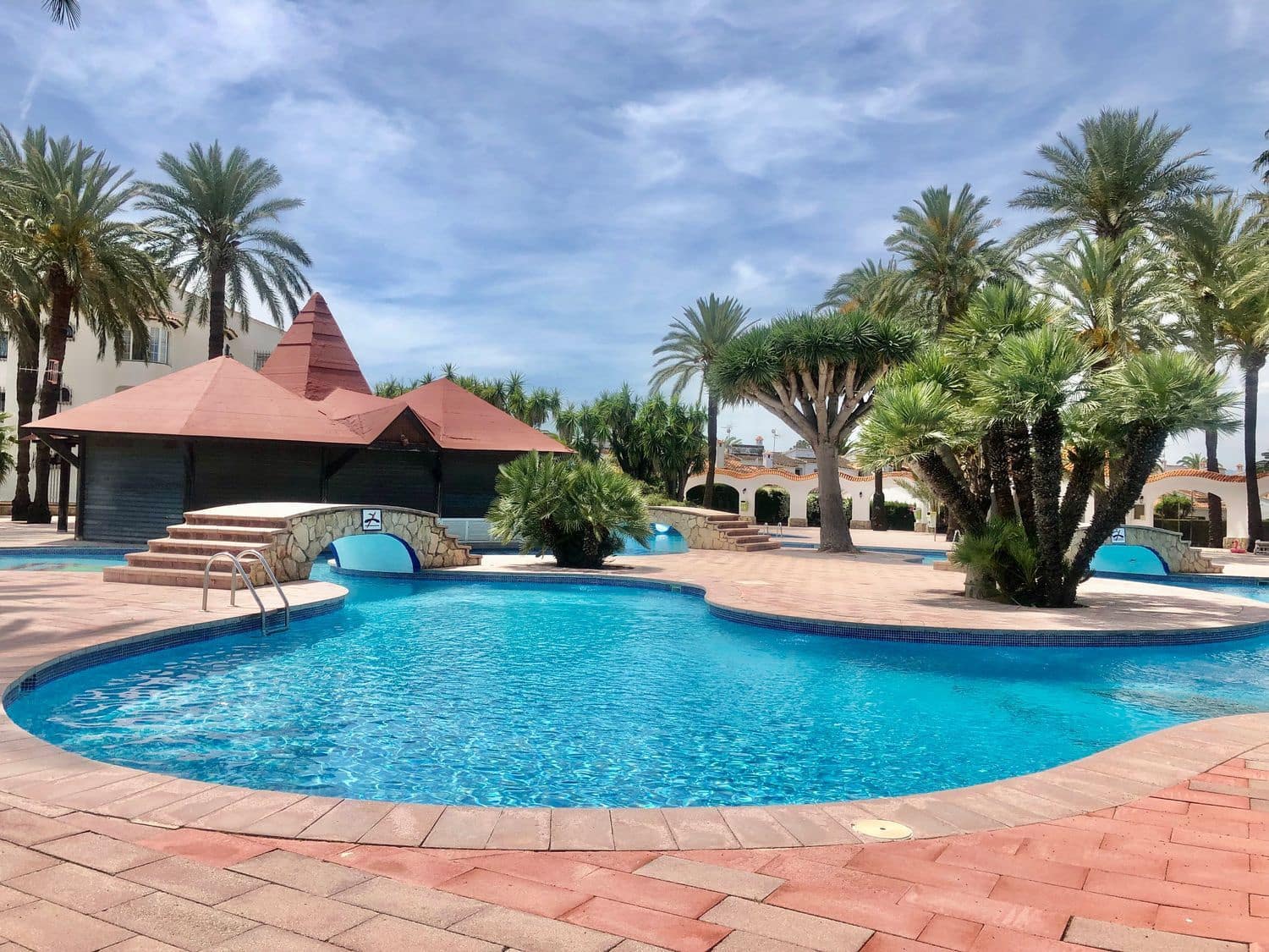 3 soveværelse Byhus til leje i Denia med swimmingpool garage - € 1.500 (Ref: 8824683)