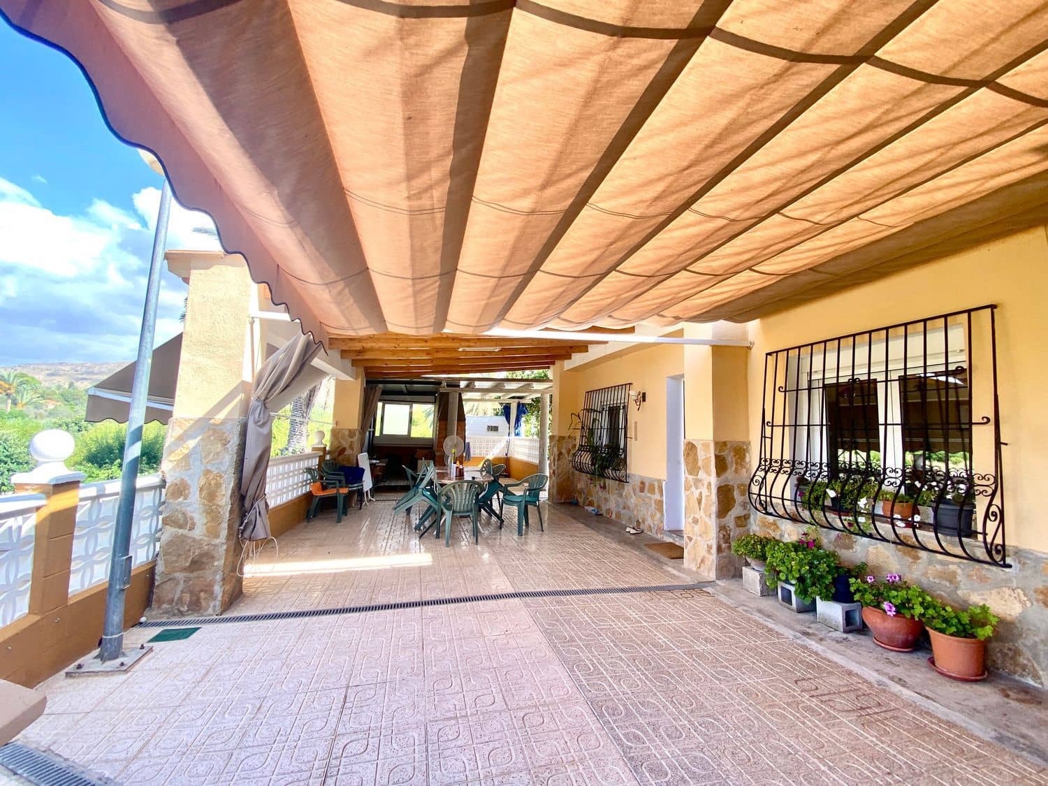 4 soveværelse Finca/Landehus til salg i La Villajoyosa / Vila Joiosa med swimmingpool garage - € 349.000 (Ref: 9304870)