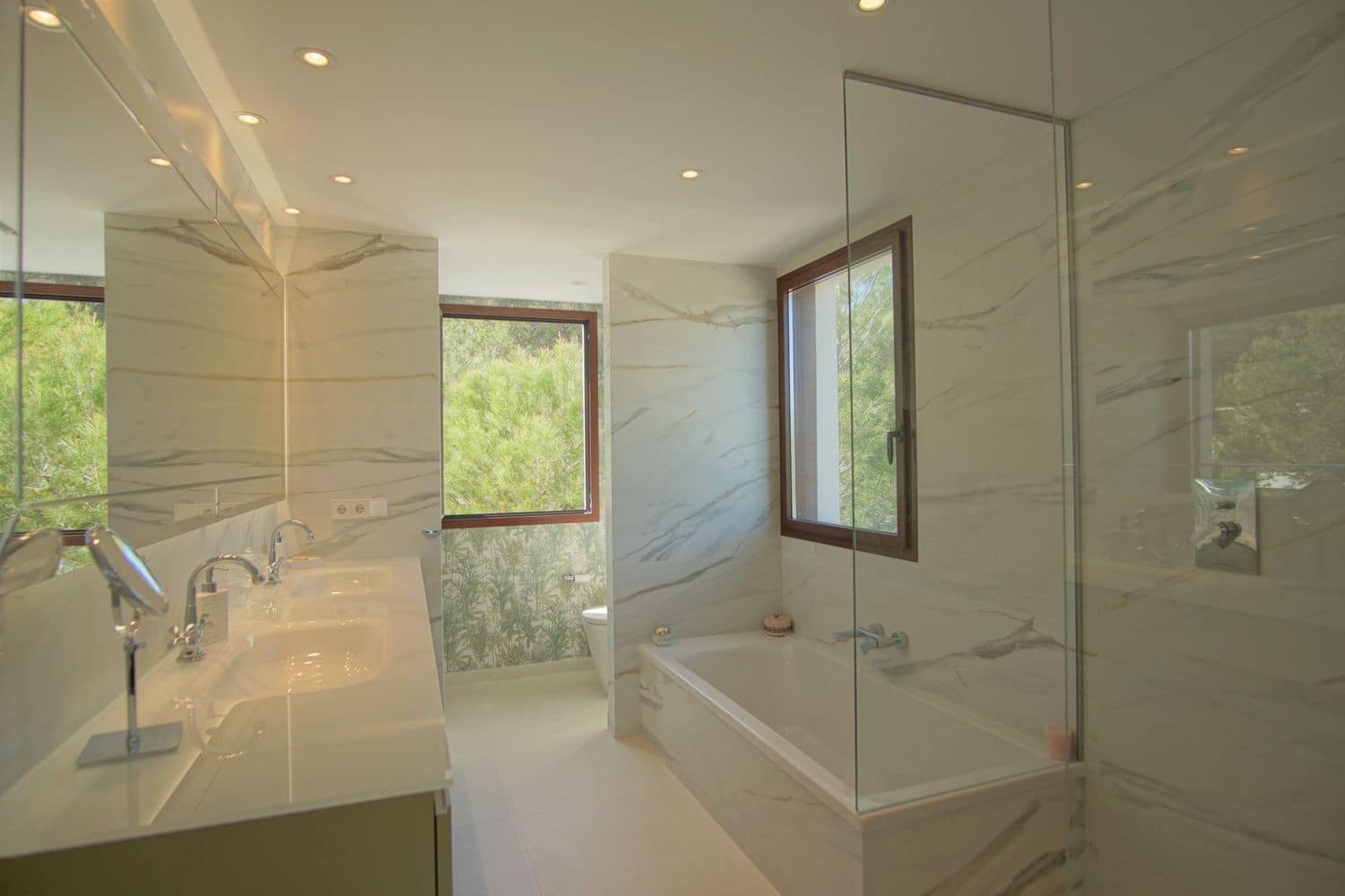 Villa/Maison de 4 chambres à louer à Denia avec piscine garage - 5 000 € (Ref: 9371387)