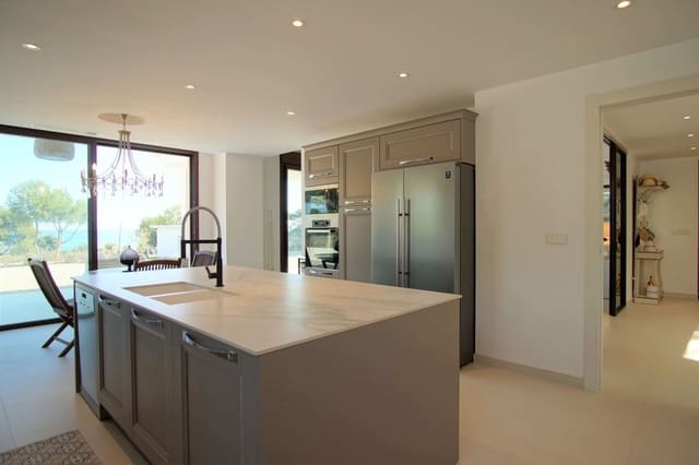 4 bedroom Villa for rent in Las Rotas / Les Rotes, Dénia with pool garage - € 5,000 (Ref: 9371387)