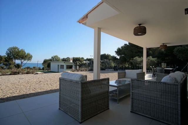 4 bedroom Villa for rent in Las Rotas / Les Rotes, Dénia with pool garage - € 5,000 (Ref: 9371387)