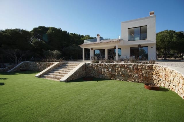 4 bedroom Villa for rent in Las Rotas / Les Rotes, Dénia with pool garage - € 5,000 (Ref: 9371387)