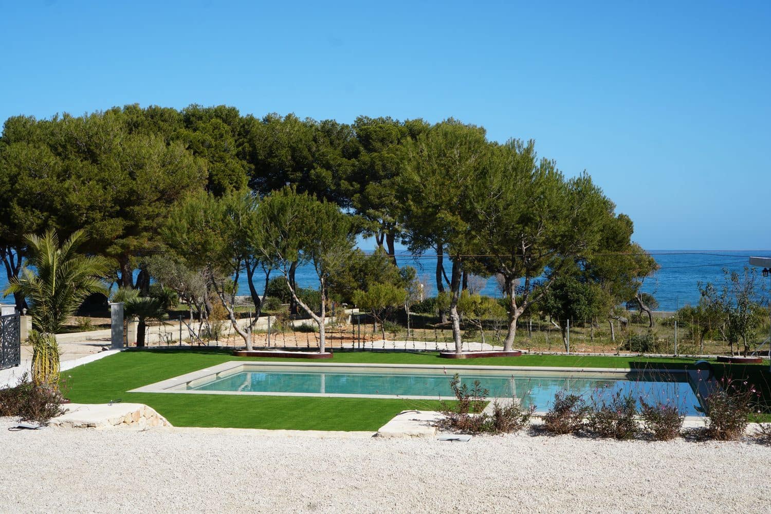 Villa/Maison de 4 chambres à louer à Denia avec piscine garage - 5 000 € (Ref: 9371387)