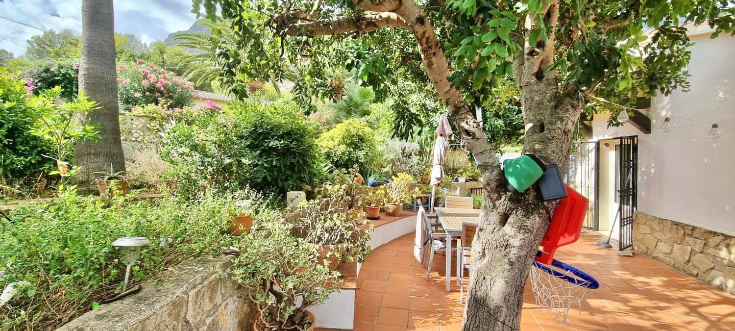 3 Zimmer Villa zu verkaufen in Denia mit Pool Garage - 550.000 € (Ref: 9573701)