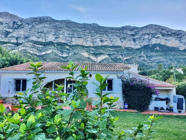 3 bedroom Villa for sale in El Montgó, Dénia with pool garage - € 550,000 (Ref: 9573701)