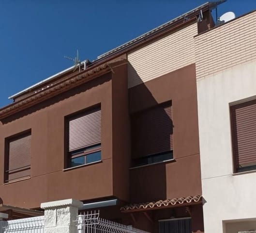 5 Zimmer Haus zu verkaufen in Ador mit Garage - 339.500 € (Ref: 9654522)