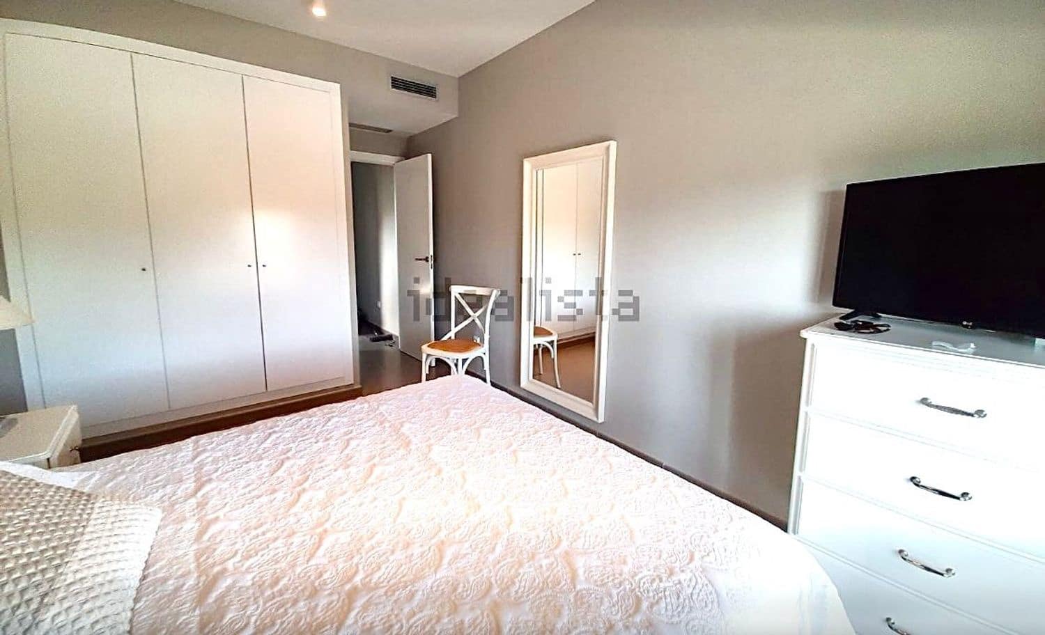 3 sypialnia Apartament do wynajęcia w Javea / Xabia z basenem garażem - 1 850 € (Ref: 9810888)