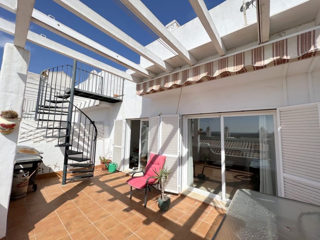 2 bedroom Townhouse for sale in Manilva Pueblo, Manilva with pool €