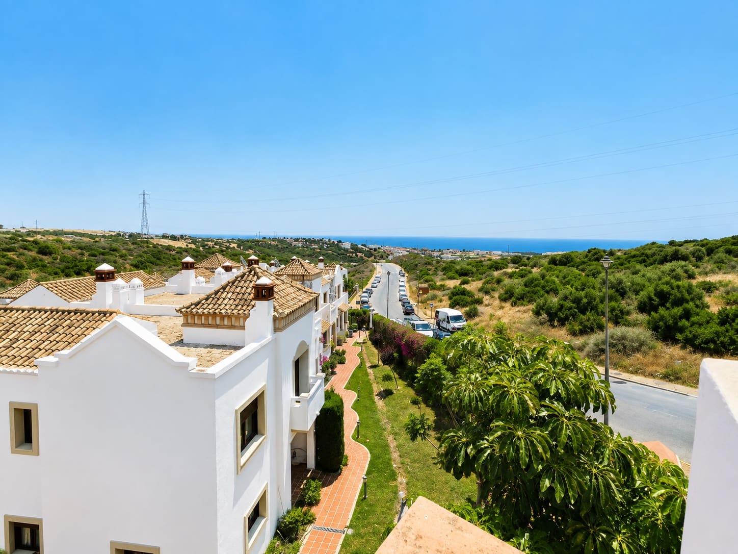 3 slaapkamer Huis te koop in Estepona met zwembad garage - € 470.000 (Ref: 10000234)