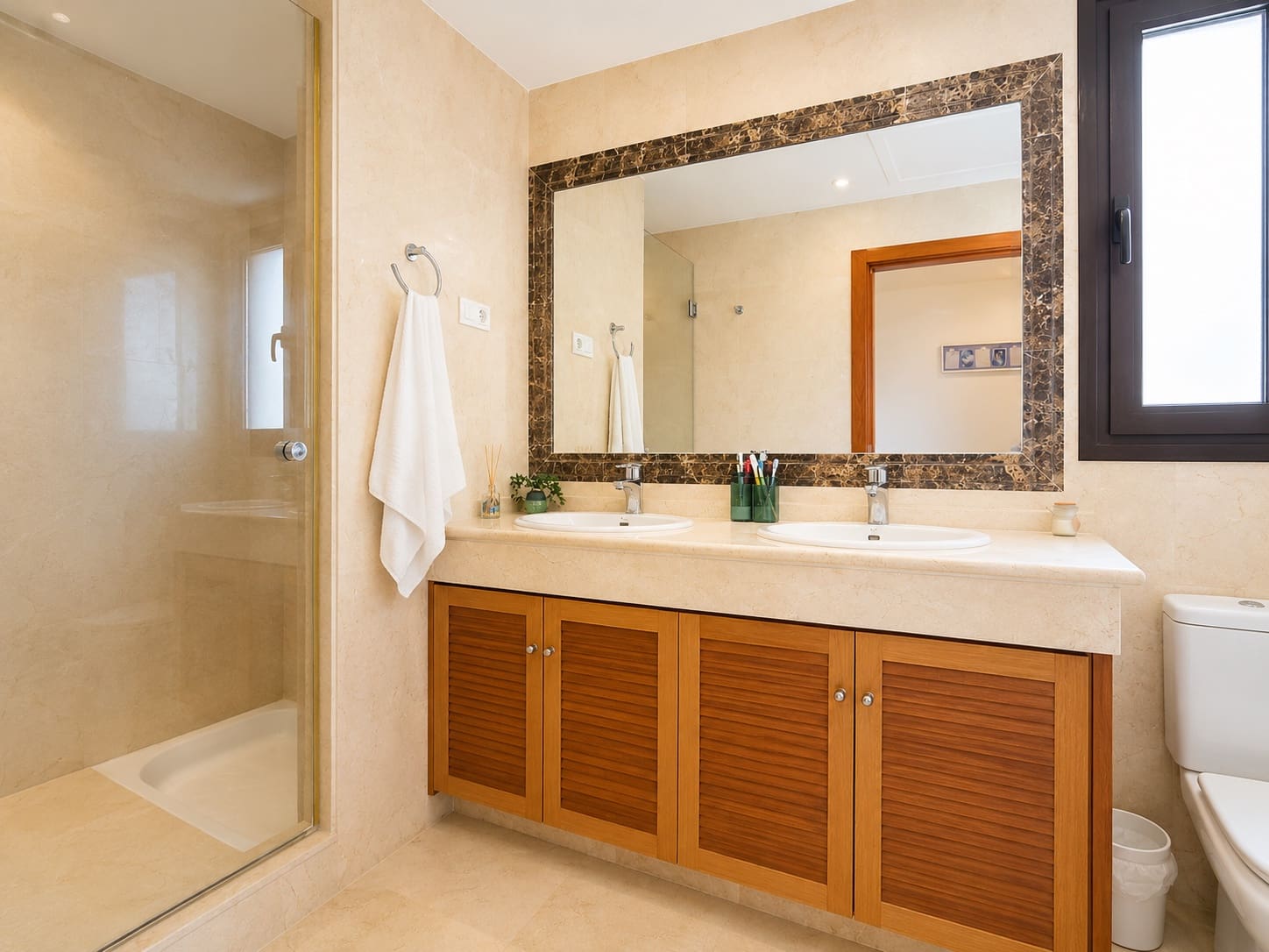 3 slaapkamer Huis te koop in Estepona met zwembad garage - € 470.000 (Ref: 10000234)