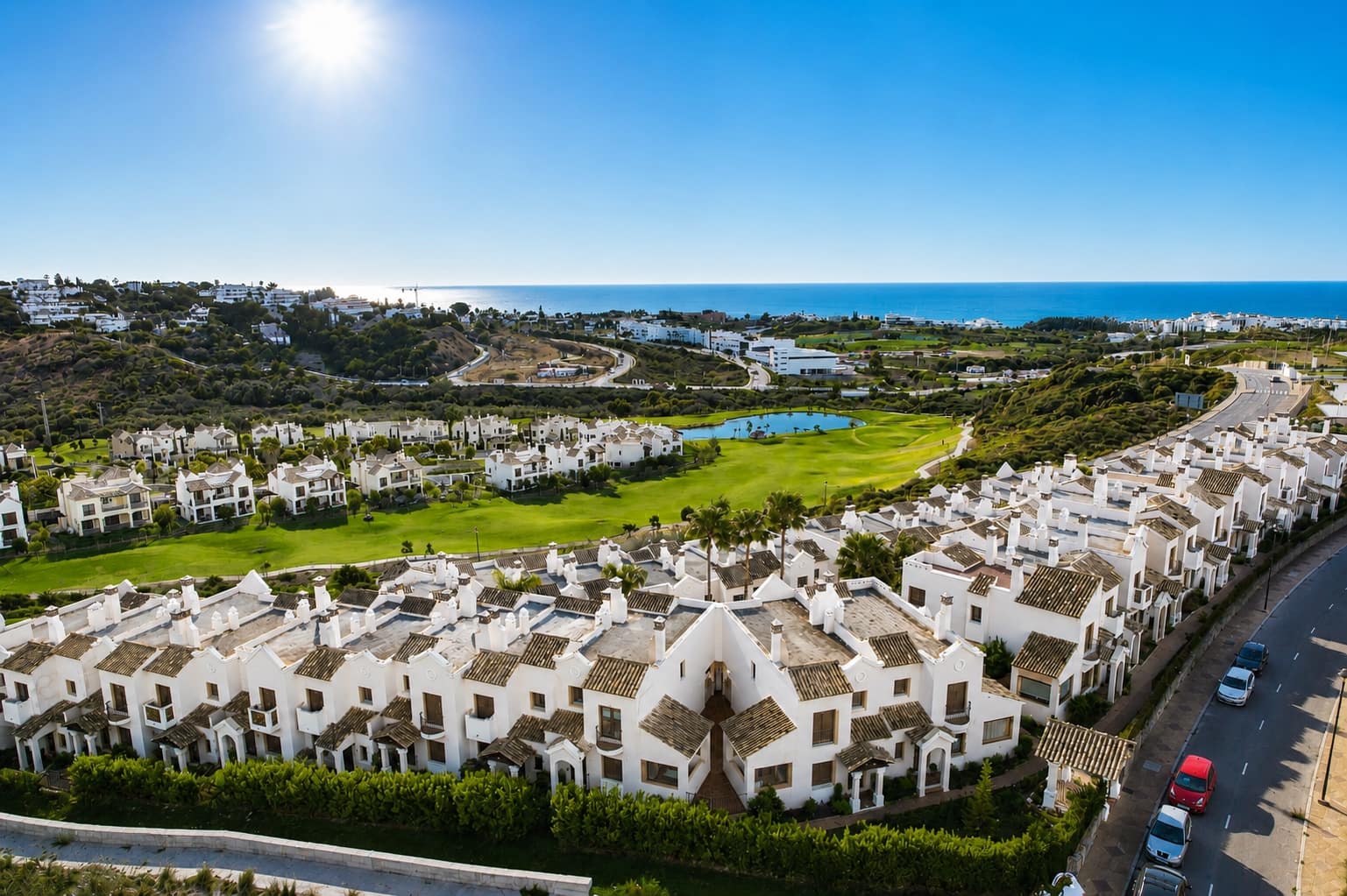 3 slaapkamer Huis te koop in Estepona met zwembad garage - € 470.000 (Ref: 10000234)