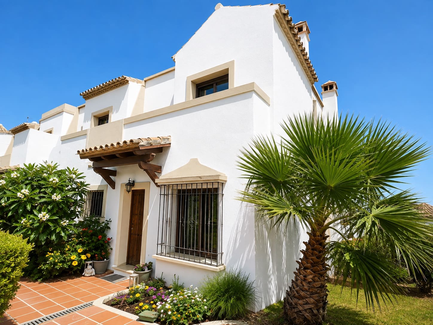 3 slaapkamer Huis te koop in Estepona met zwembad garage - € 470.000 (Ref: 10000234)