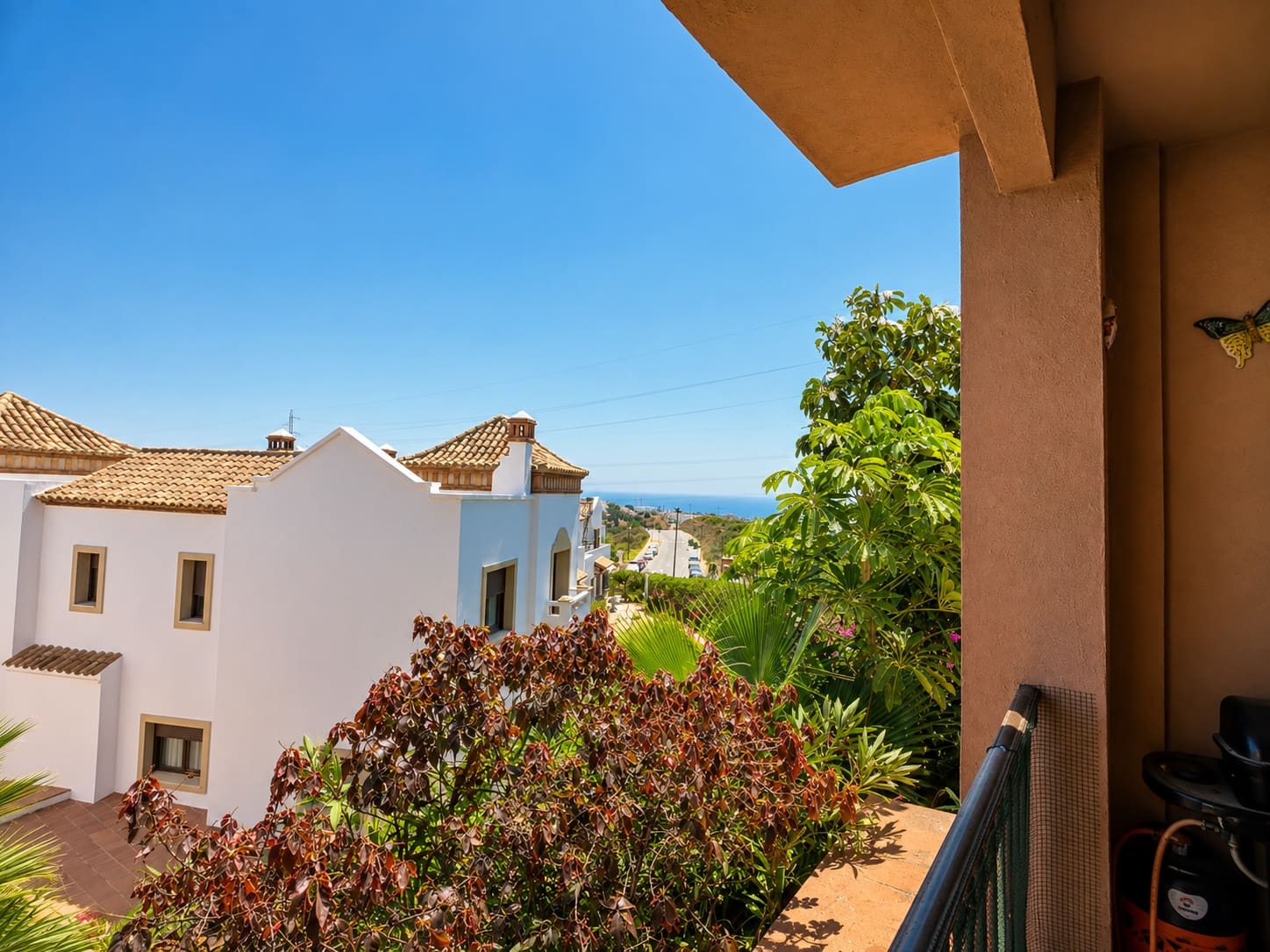 3 slaapkamer Huis te koop in Estepona met zwembad garage - € 470.000 (Ref: 10000234)
