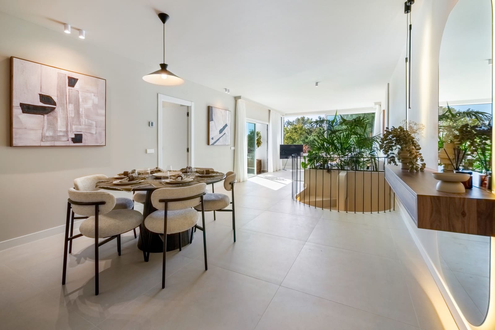 3 bedroom Apartment for sale in La Quinta with pool garage - € 799,000 (Ref: 10003861)