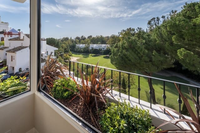 3 bedroom Apartment for sale in La Quinta, Benahavís with pool garage - € 799,000 (Ref: 10003861)