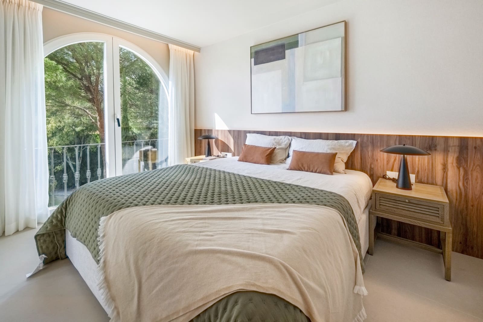 3 bedroom Apartment for sale in La Quinta with pool garage - € 799,000 (Ref: 10003861)