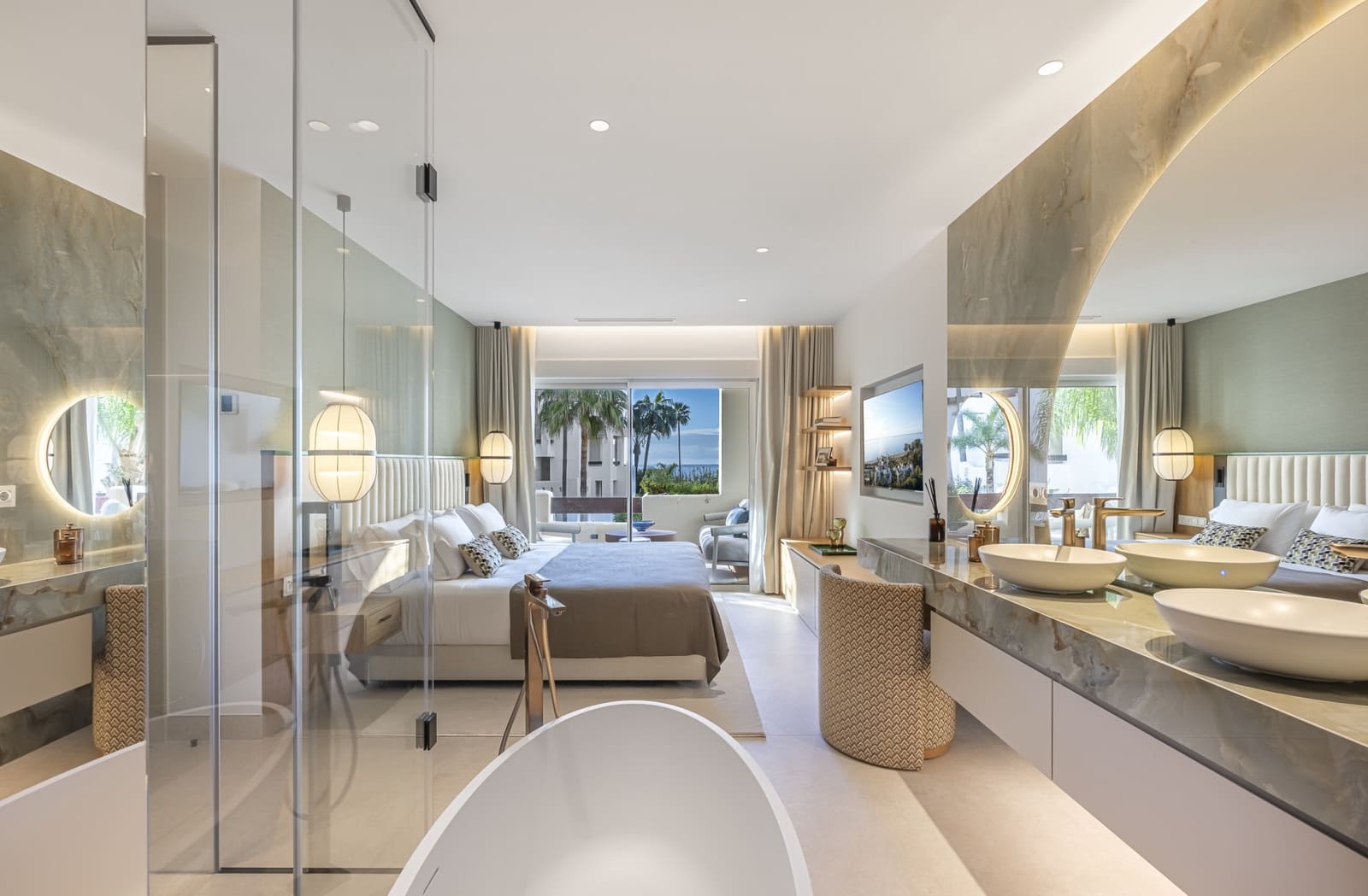 Apartamento de 3 habitaciones en Estepona en venta con piscina garaje - 1.895.000 € (Ref: 10013104)