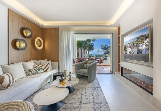 Apartamento de 3 habitaciones en Estepona en venta con piscina garaje - 1.895.000 € (Ref: 10013104)
