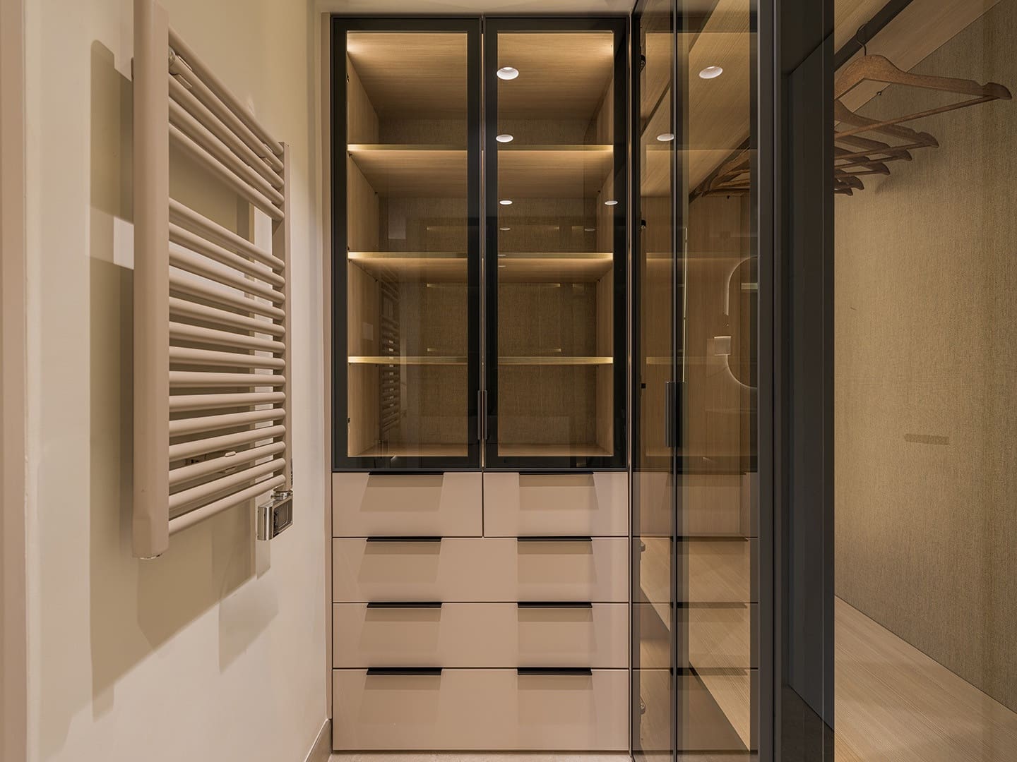 Apartamento de 3 habitaciones en Estepona en venta con piscina garaje - 2.995.000 € (Ref: 10013105)
