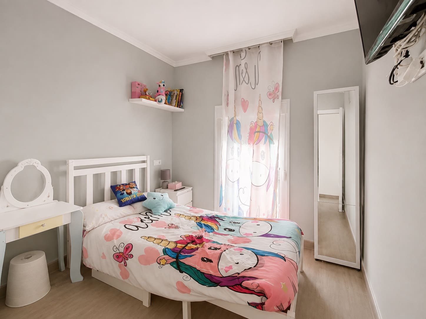 3 bedroom Townhouse for sale in Estepona with garage - € 699,000 (Ref: 10015291)