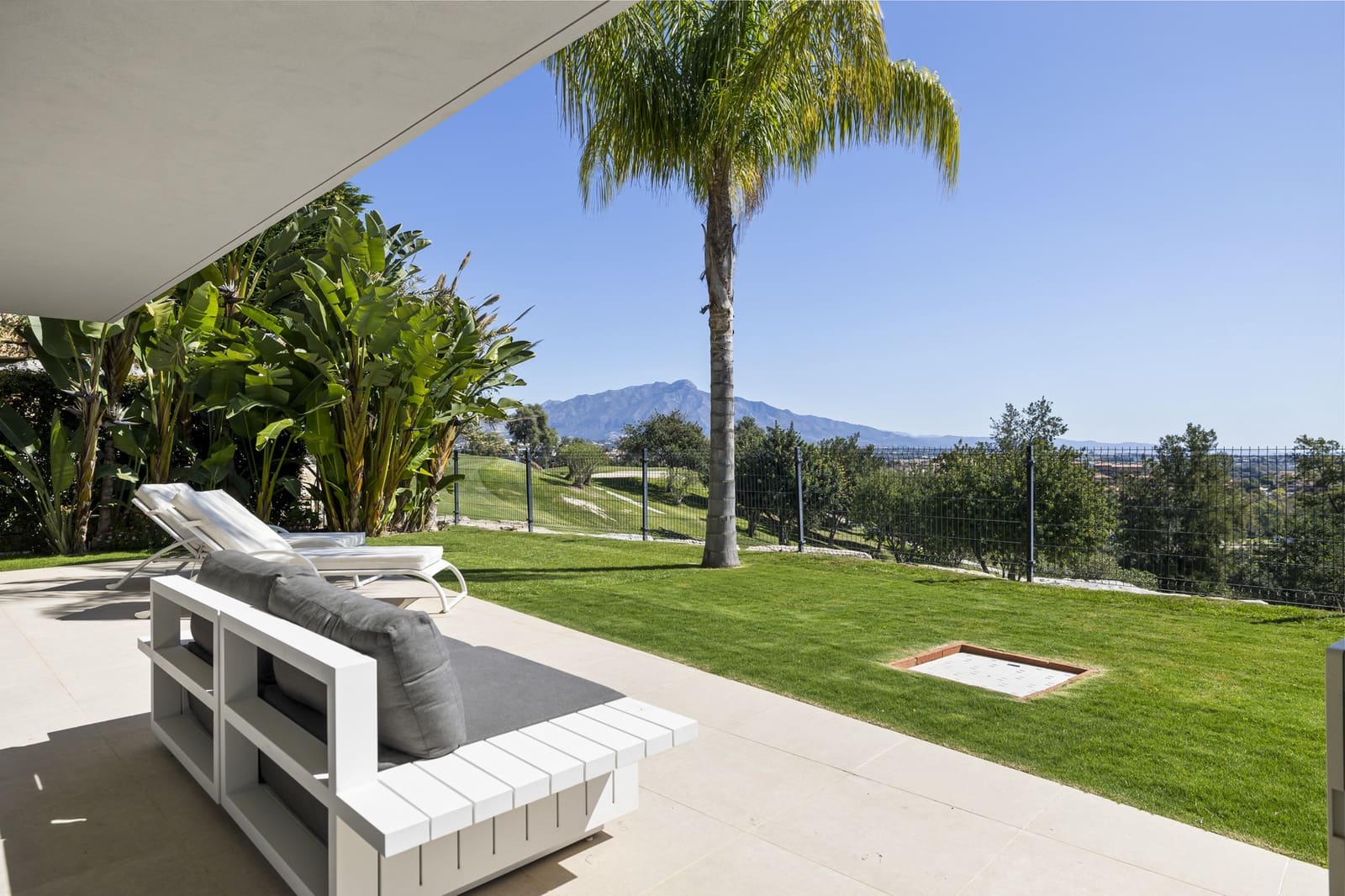 5 chambre Villa/Maison à vendre à Benahavis avec piscine garage - 4 250 000 € (Ref: 10020671)