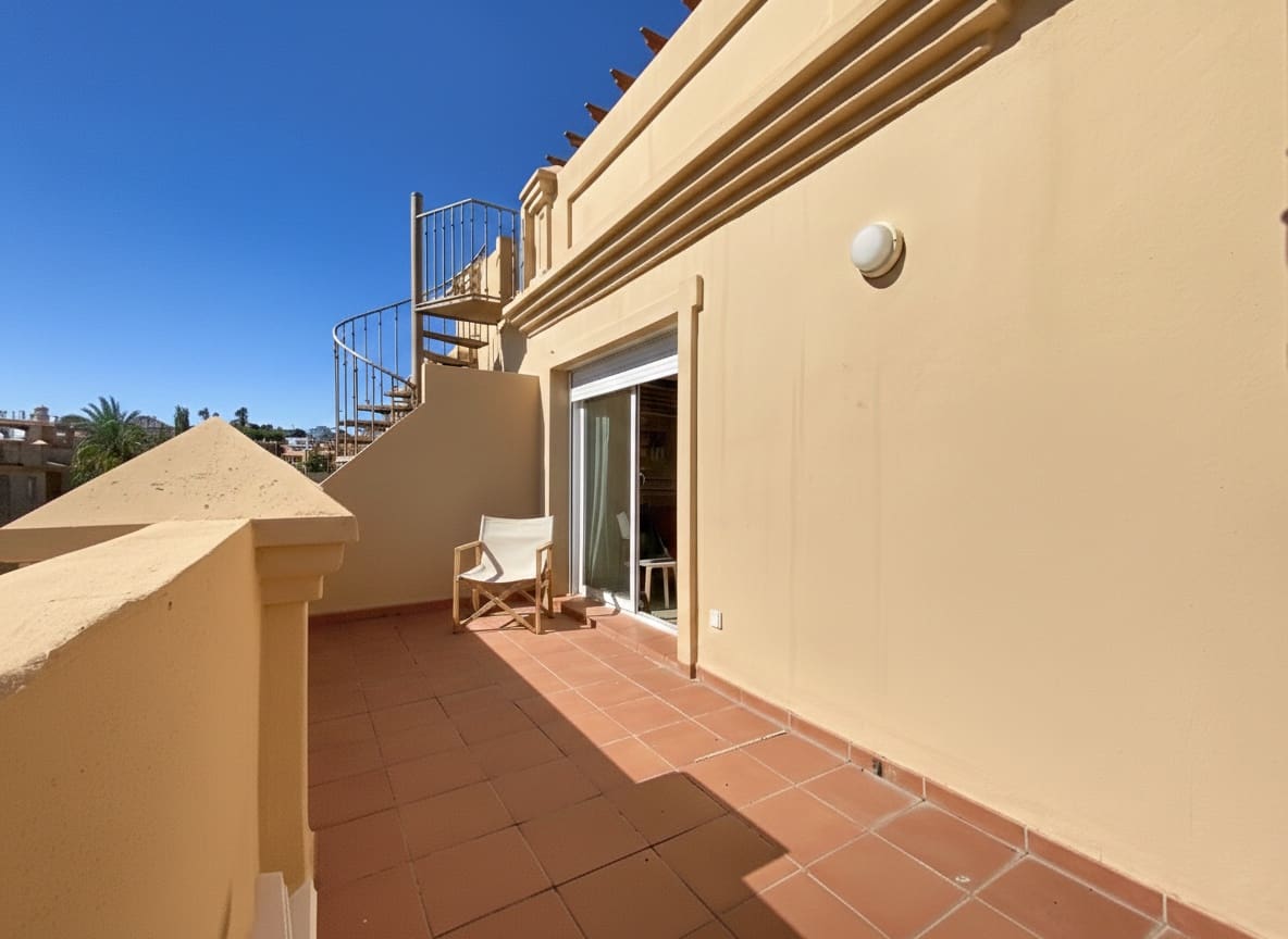 3 soverom Hus til salgs i Buenas Noches med svømmebasseng garasje - € 470 000 (Ref: 10025399)