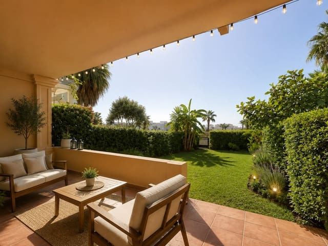 3 Zimmer Haus zu verkaufen in Buenas Noches, Estepona mit Pool Garage - 470.000 € (Ref: 10025399)