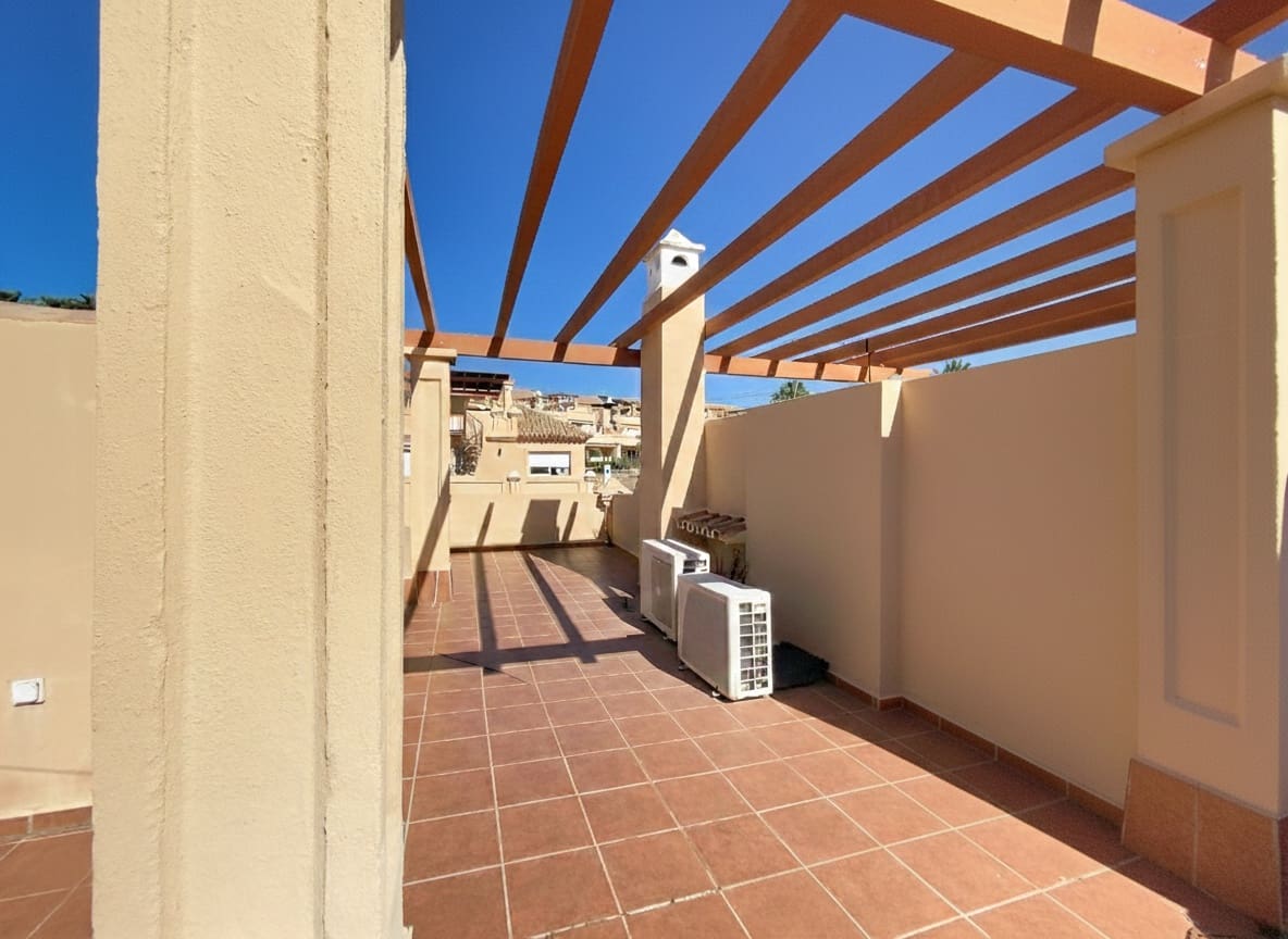 3 soveværelse Byhus til salg i Buenas Noches med swimmingpool garage - € 470.000 (Ref: 10025399)