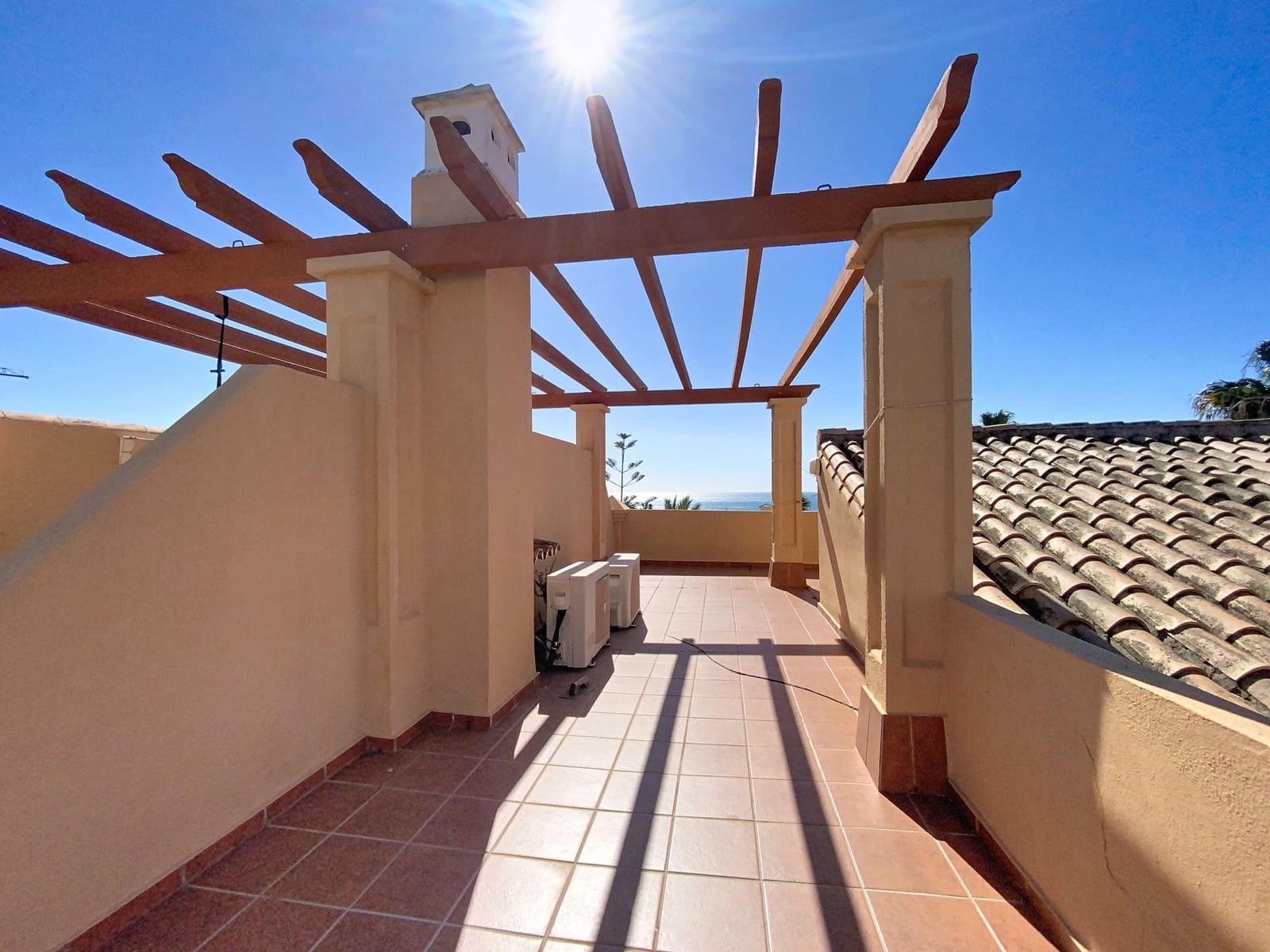 3 soveværelse Byhus til salg i Buenas Noches med swimmingpool garage - € 470.000 (Ref: 10025399)