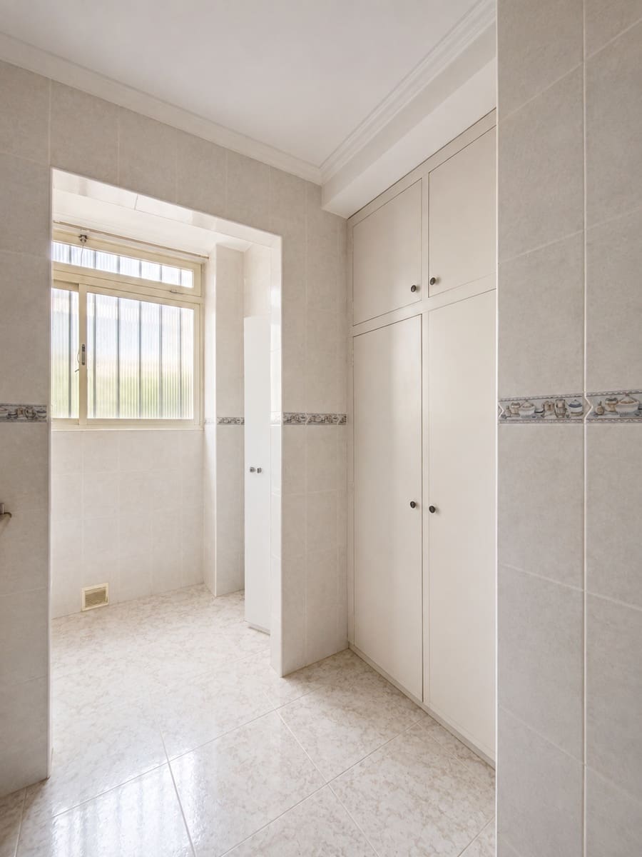 3 sovrum Lägenhet till salu i Estepona - 265 000 € (Ref: 10033673)