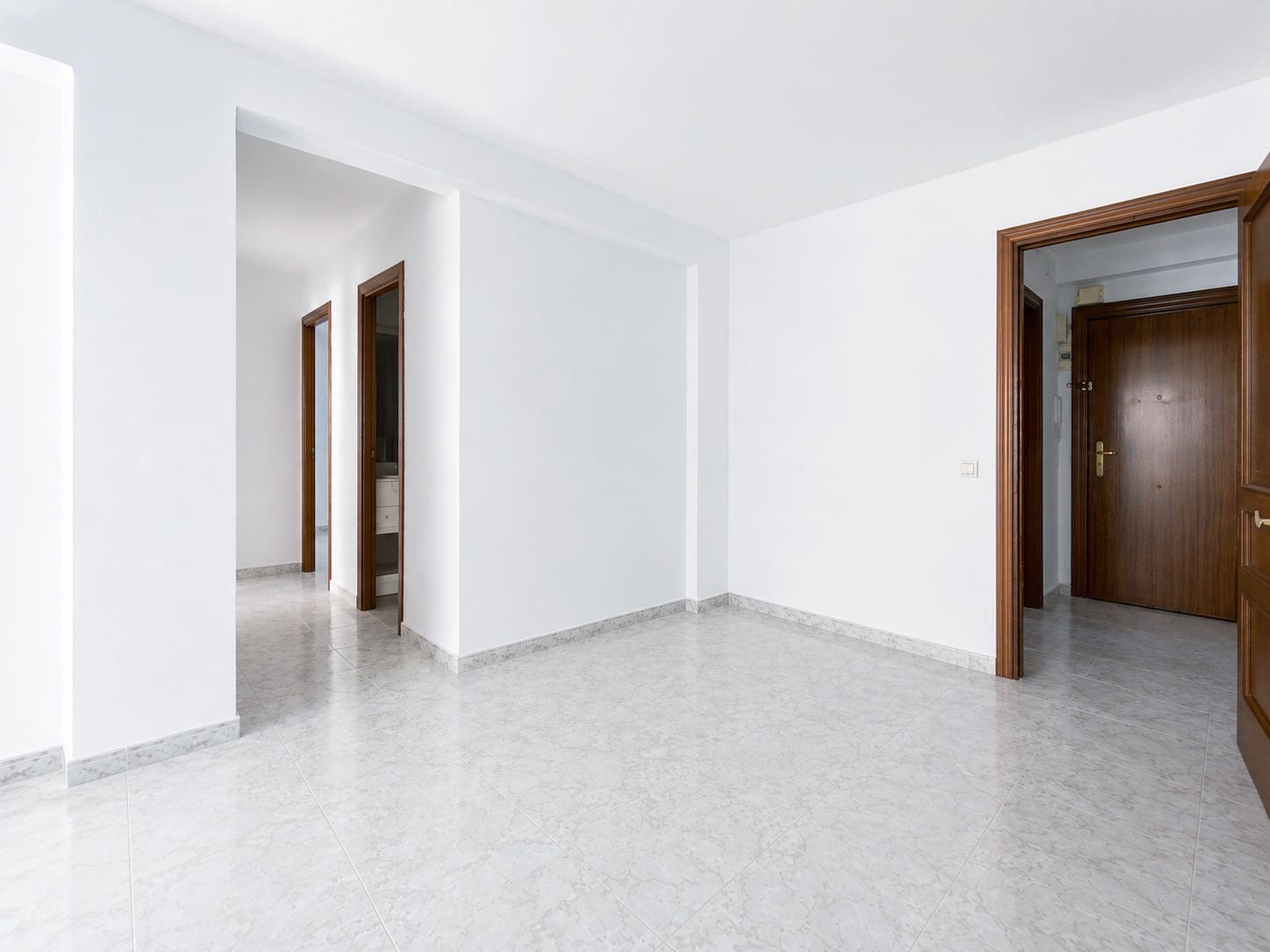 3 sovrum Lägenhet till salu i Estepona - 265 000 € (Ref: 10033673)