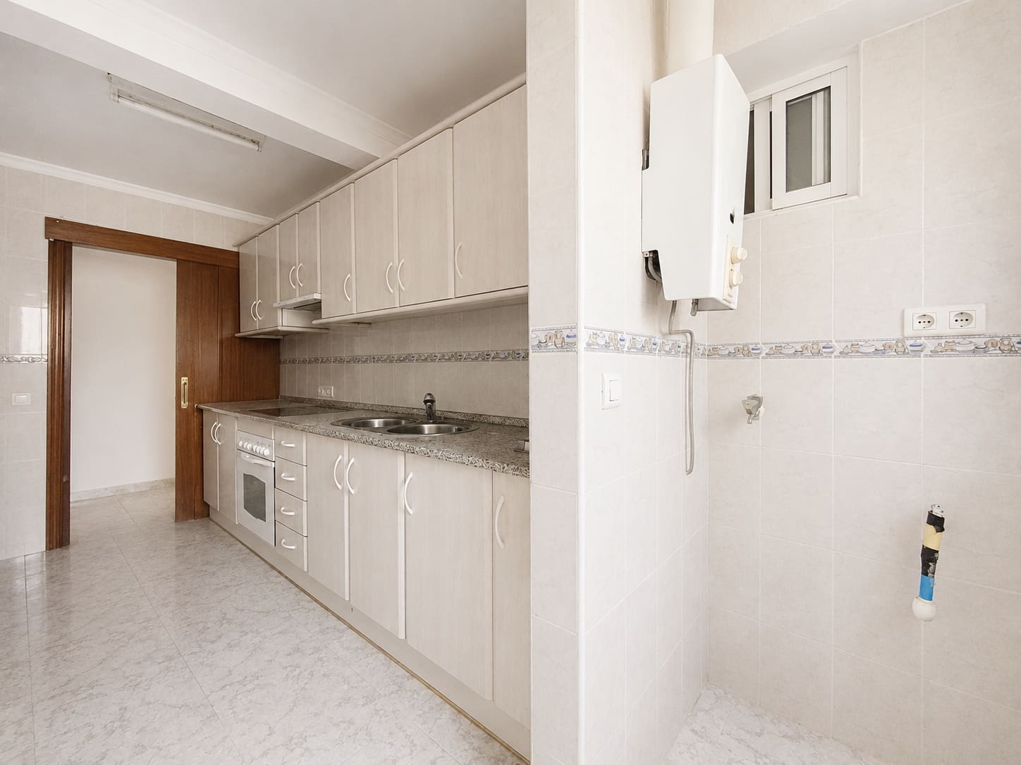 3 sovrum Lägenhet till salu i Estepona - 265 000 € (Ref: 10033673)